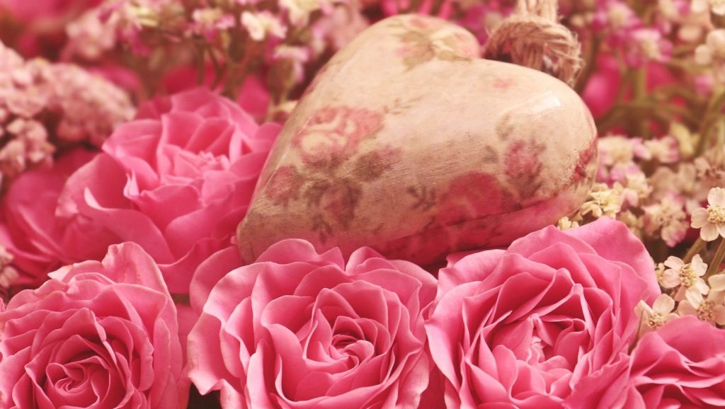 30.04. bis 04.05.2026
Seit unserer Geburt sind wir perfekt ausgestattet. Wir besitzen eine himmlische angeborene Neigung so das wir unsere Aufmerksamkeit jederzeit auf die Liebe ausrichten können.Sie war da, aber sie war nicht mehr so stark fühlbar für uns.